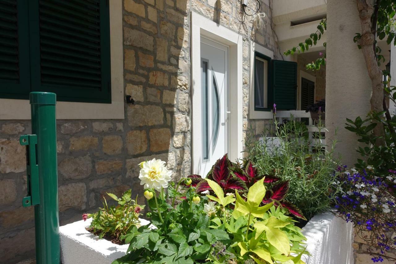 Apartman Maja Bol Exterior photo