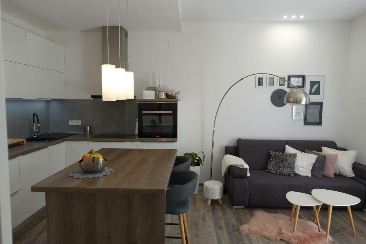 Apartman Maja Bol Exterior photo