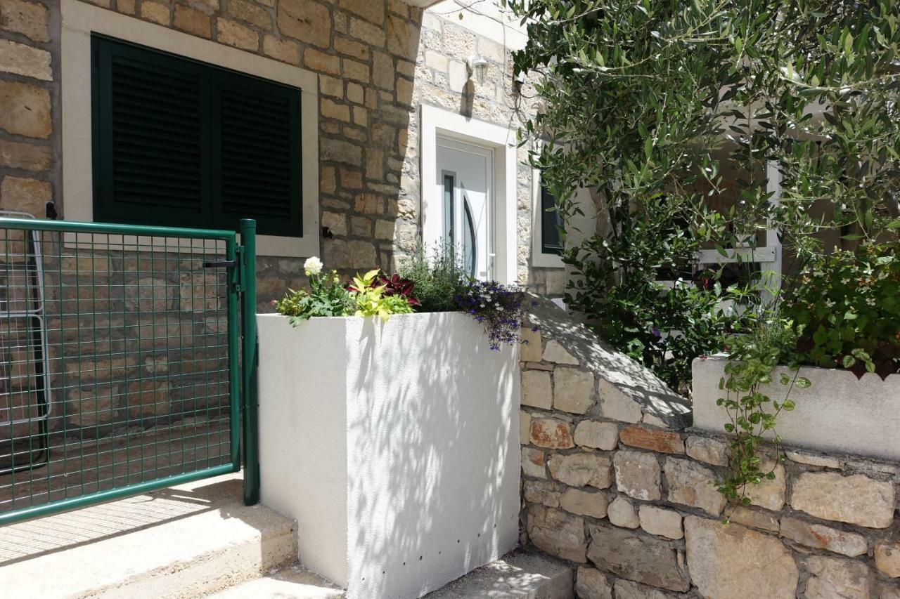 Apartman Maja Bol Exterior photo